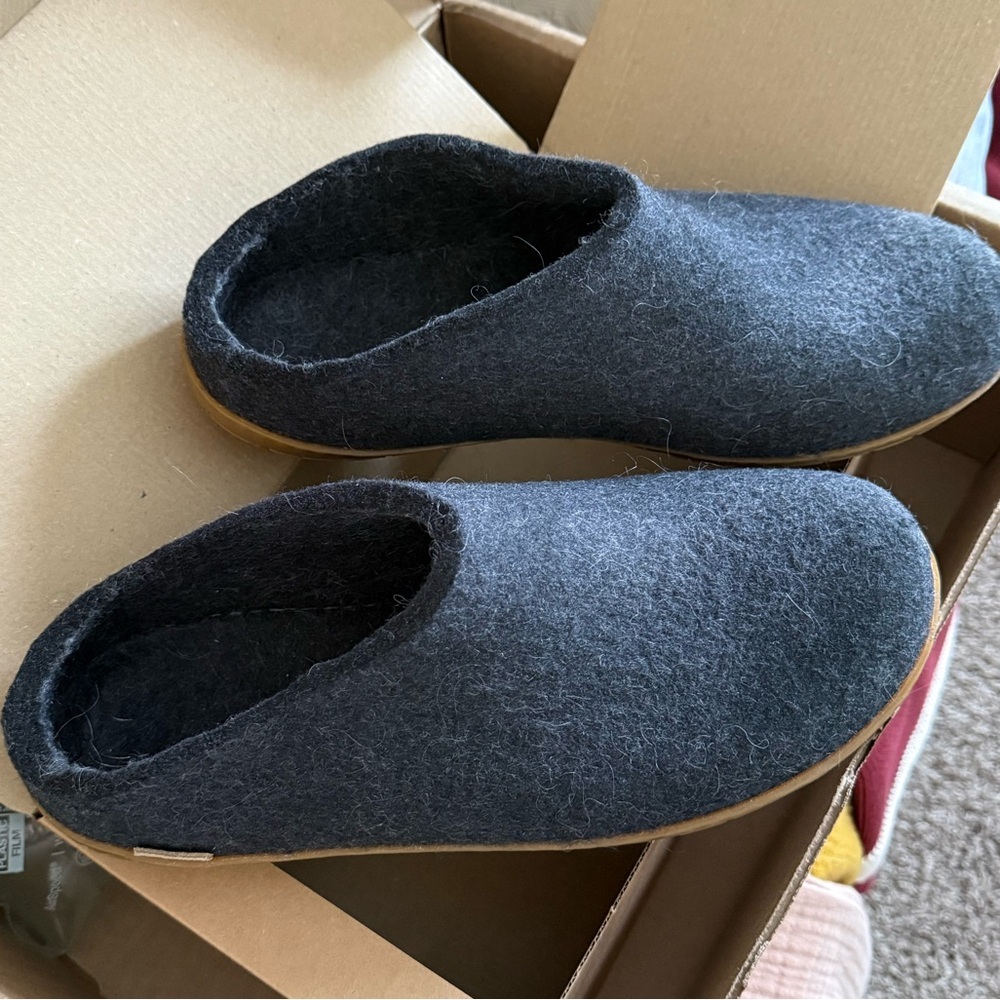 Glerups 100% Wool Original Men's Gray Slippers with Tan Sole size 44 - Picture 2 of 7